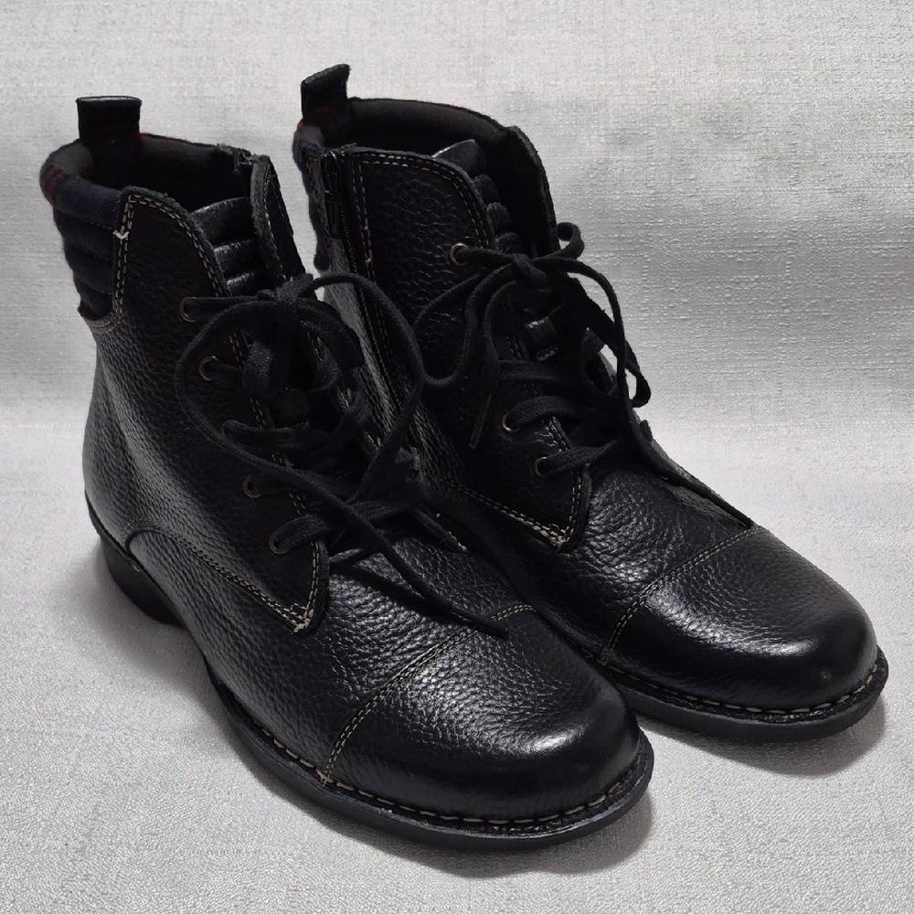 Clarks Black Leather Ankle Side Zip Up Women's Boots Size 9.5M